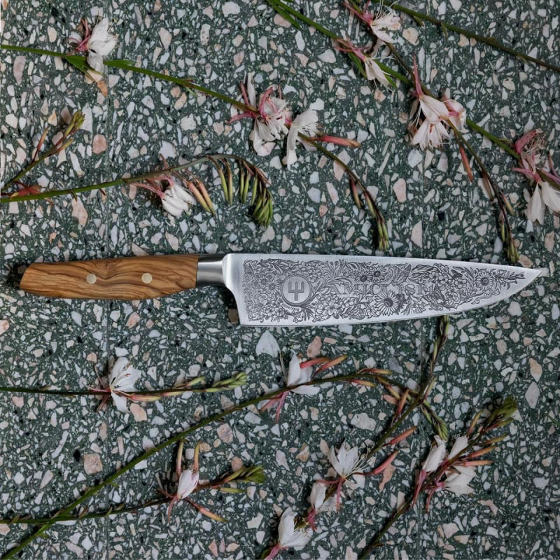 Kuchársky nôž s ozdobným gravírovaním čepele Wüsthof Amici 20 cm - Limitovaná edícia