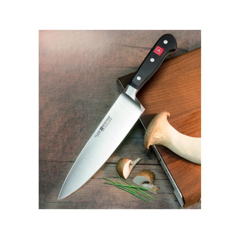 Wüsthof CLASSIC nůž kuchařský 20 cm a Blok na nože tmavý ZDARMA